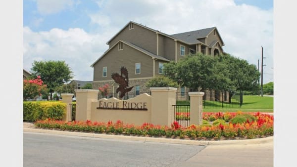 Eagle Ridge Apartments property